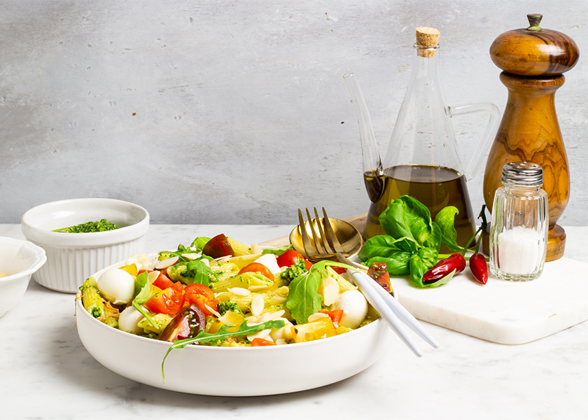 Pasta fredda con insalata di carne di vitello