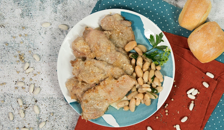 Scaloppine al vino bianco con cannellini al prezzemolo