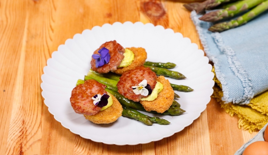 Antipasto di Pasqua: uova gratinate con mini hamburger