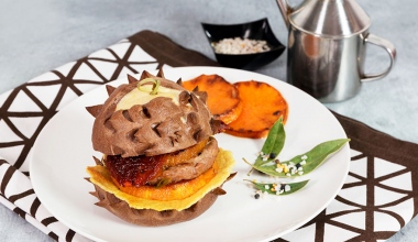 Hamburger autunnale con medaglioni di zucca