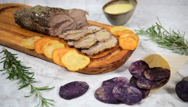 Arrosto rustico con chips e fonduta alla valdostana