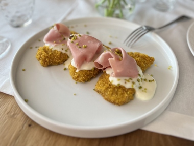 Cotolette gluten free con mortadella e squacquerone